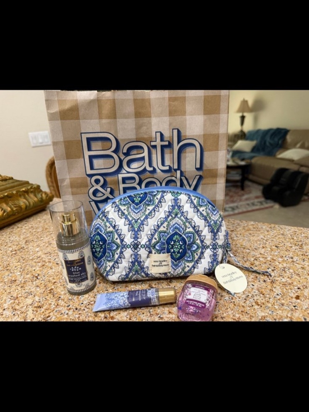 Bath & Body Works Vera Bradley blue Cosmetic Bag Gift Set Limited-edition NEW
